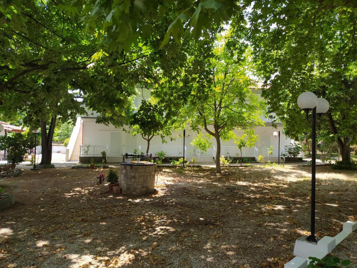 Avli Studios Kókkinon Nerón Екстериор снимка
