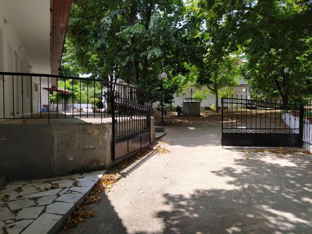 Avli Studios Kókkinon Nerón Екстериор снимка